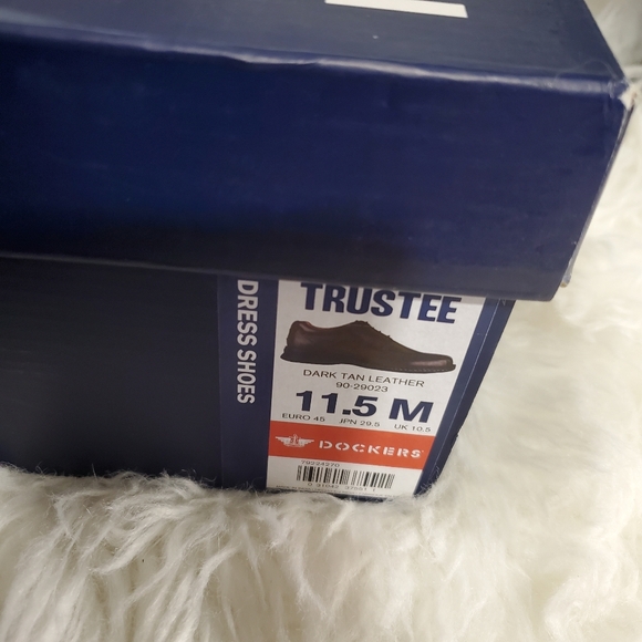 Dockers Classic Brown Leather Oxfords - Picture 6 of 6